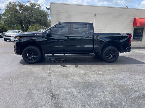 Used 2025 Chevrolet Silverado 1500 LT Trail Boss w/ LT Trail Boss Premium Package AWD/4WD image 2
