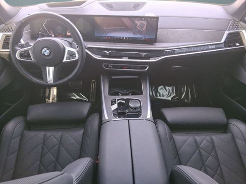 Used 2024 BMW X5 xDrive40i w/ M Sport Package image 14