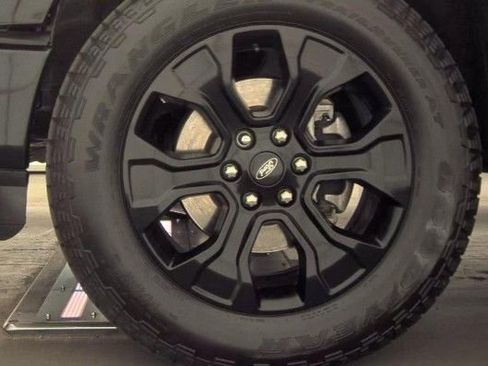 Used 2023 Ford F150 Lariat w/ Equipment Group 502A High image 5