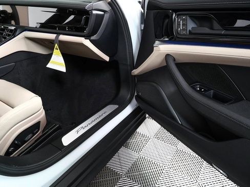 New 2026 Porsche Panamera RWD image 27