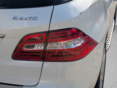 Used 2015 Mercedes-Benz ML 400 4MATIC image 26