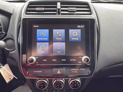 Used 2023 Mitsubishi Outlander Sport ES image 19