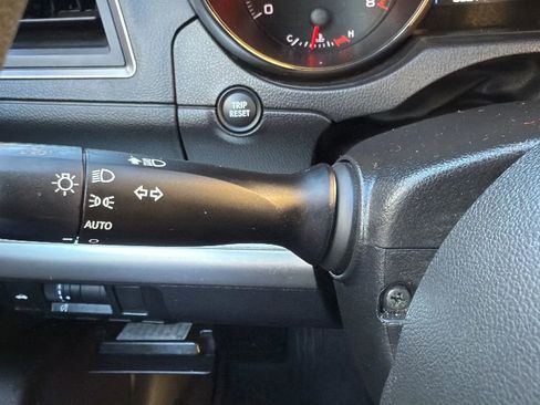 Used 2018 Subaru Legacy 2.5i w/ Alloy Wheel Package image 14