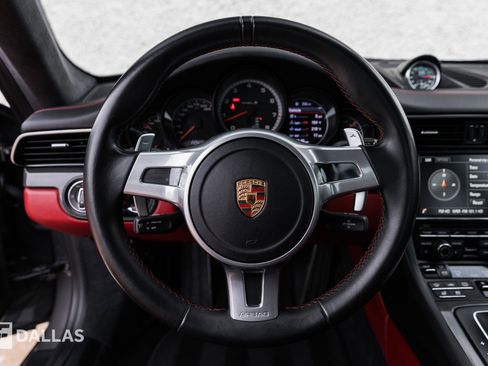 Used 2015 Porsche 911 Turbo S image 24