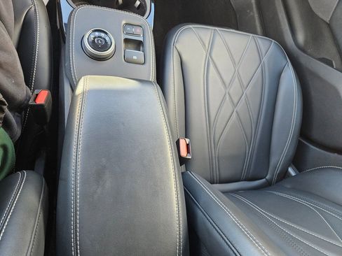 Used 2021 Ford Mustang Mach-E Select image 26