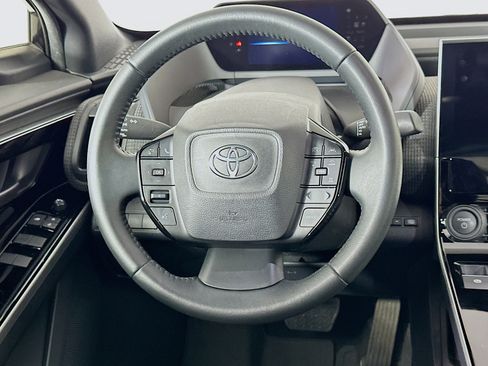 Used 2023 Toyota bZ4X XLE image 18