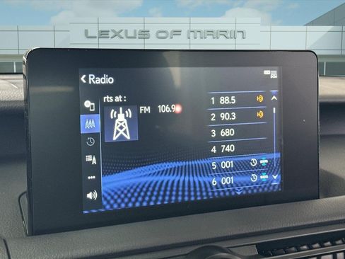 Certified 2025 Lexus IS 300 F Sport RWD image 22