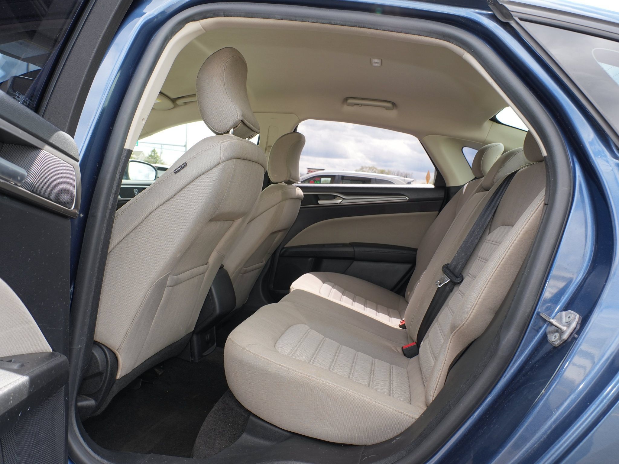 Used 2019 Ford Fusion S FWD image 18