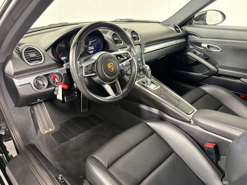 Certified 2019 Porsche 718 Cayman S image 4
