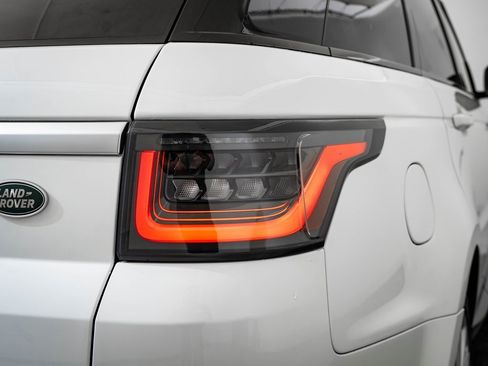 Used 2018 Land Rover Range Rover Sport Supercharged image 8