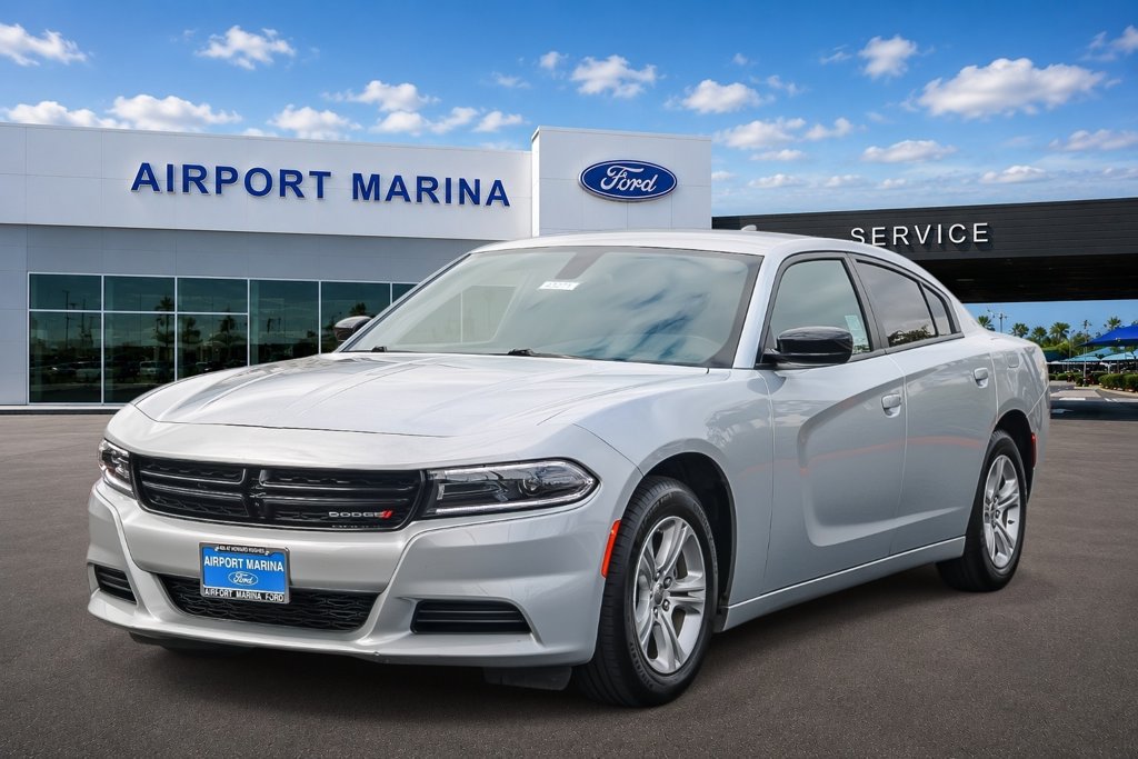 Used 2023 Dodge Charger SXT RWD image 4