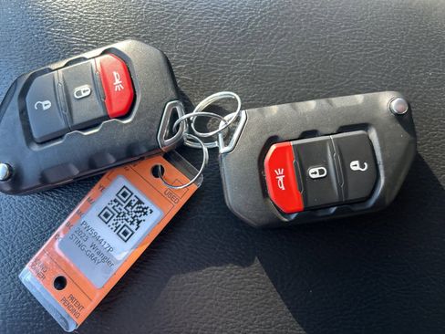 Used 2023 Jeep Wrangler Sahara w/ Safety Group image 41