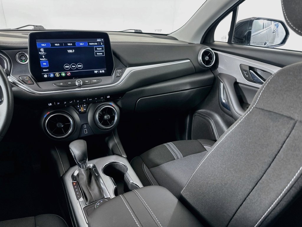 Used 2023 Chevrolet Blazer LT w/ Midnight/Sport Edition FWD image 22