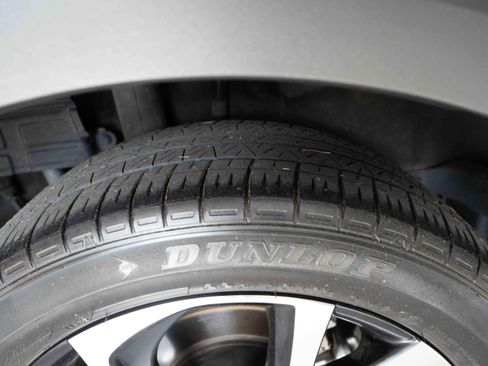 Used 2019 Toyota C-HR Limited FWD image 30