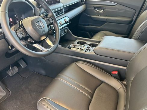 New 2026 Honda Pilot image 10