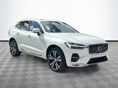 Used 2022 Volvo XC60 B5 Inscription w/ Advanced Package