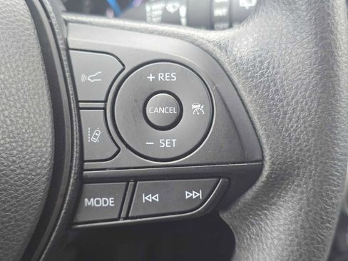 Certified 2025 Toyota RAV4 XLE image 36