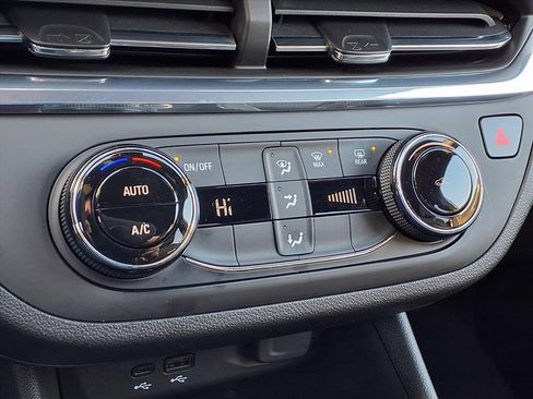 Certified 2025 Buick Envista Preferred image 23