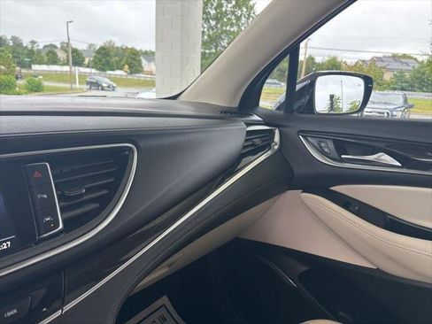 Used 2022 Buick Enclave Essence w/ LPO, Floor Liner Package image 18