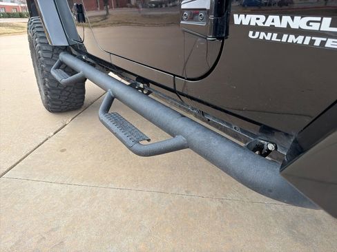 Used 2016 Jeep Wrangler Unlimited Sahara w/ Max Tow Package image 10