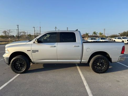 Used 2019 RAM 1500 Big Horn image 14