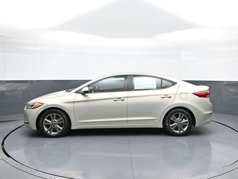 Used 2017 Hyundai Elantra Value Edition w/ Cargo Package image 9