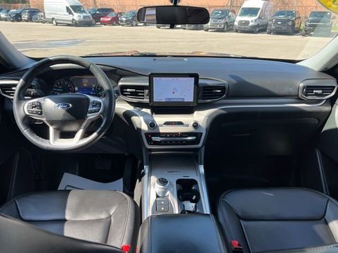 Used 2023 Ford Explorer XLT w/ Equipment Group 202A image 20