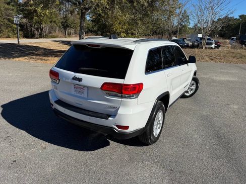 Used 2017 Jeep Grand Cherokee Laredo w/ Quick Order Package 2BE image 6