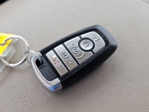 Used 2022 Ford Expedition Max XLT RWD image 71