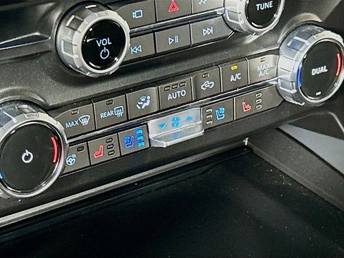 New 2025 Ford F250 Lariat w/ Lariat Ultimate Package image 18