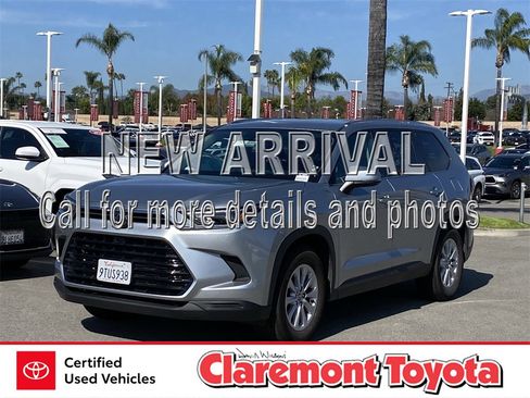 Certified 2025 Toyota Grand Highlander AWD image 1