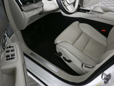 Used 2022 Volvo XC90 T6 Inscription w/ Lounge Package AWD/4WD image 7
