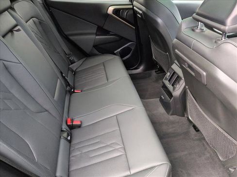 Used 2025 BMW X3 xDrive30i w/ Premium Package image 22