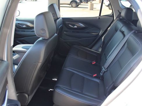 Used 2023 GMC Terrain SLT AWD/4WD image 7