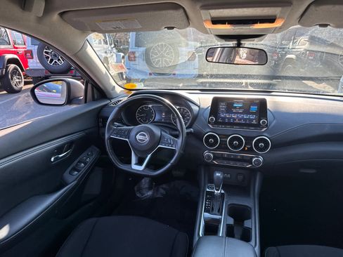 Used 2022 Nissan Sentra SV w/ Trunk Package image 34