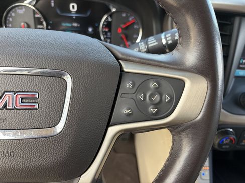 Certified 2018 GMC Acadia Denali w/ Technology Package AWD/4WD image 26