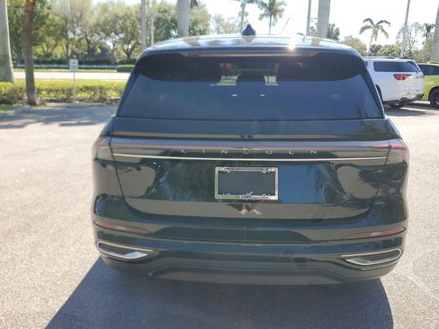 Used 2024 Lincoln Nautilus Premier w/ Equipment Group 102A image 4