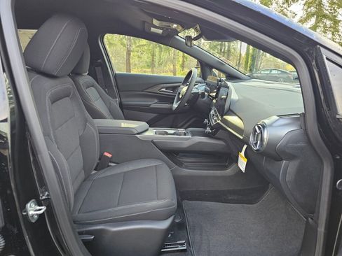 New 2026 Chevrolet Equinox EV LT image 27