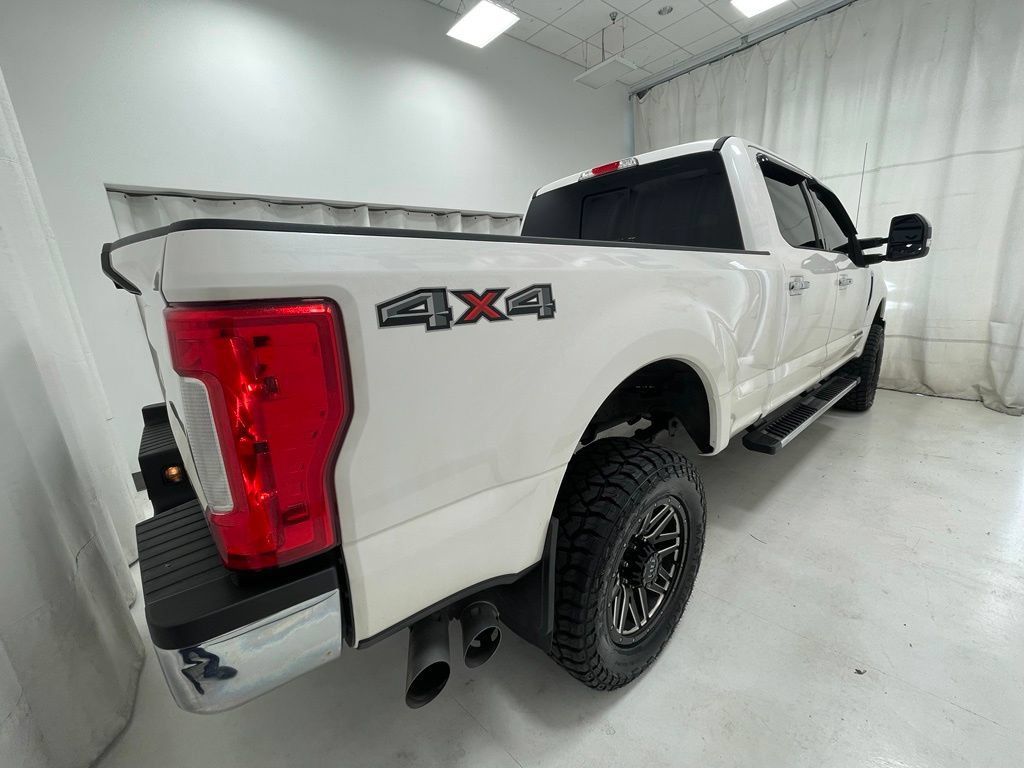 Used 2019 Ford F250 Lariat w/ Lariat Ultimate Package AWD/4WD image 6