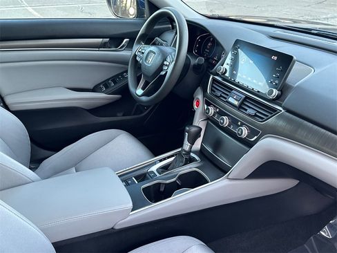 Used 2019 Honda Accord LX image 12