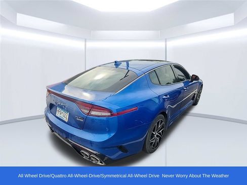 Used 2022 Kia Stinger GT-Line w/ Sun & Sound Package AWD/4WD image 2