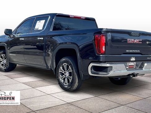 Used 2025 GMC Sierra 1500 SLT image 2
