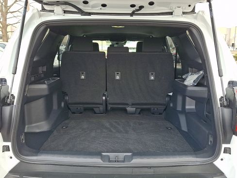 Used 2025 Toyota 4Runner SR5 image 29