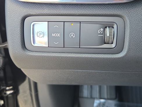 New 2026 GMC Acadia Denali w/ Super Cruise Package FWD image 22