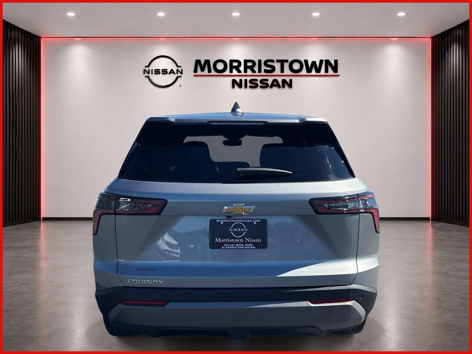 Used 2025 Chevrolet Equinox LT FWD image 4
