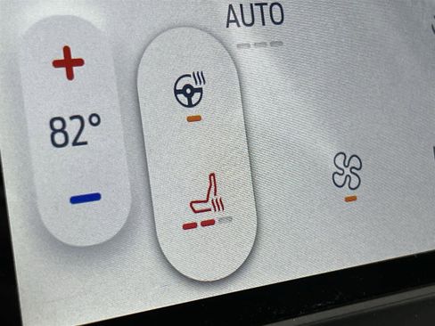 Used 2024 Ford Edge Titanium image 23