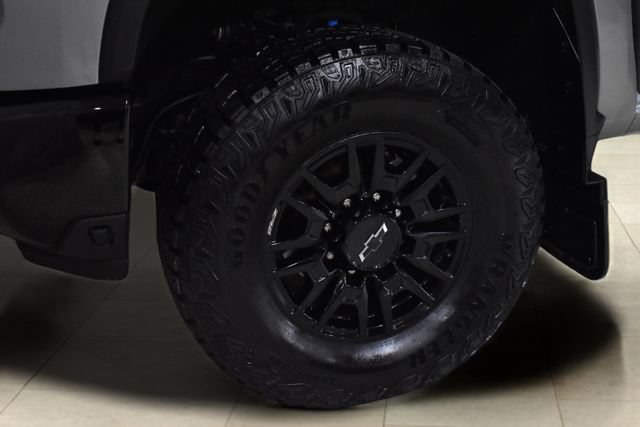 Used 2024 Chevrolet Silverado 2500 ZR2 w/ Technology Package AWD/4WD image 40