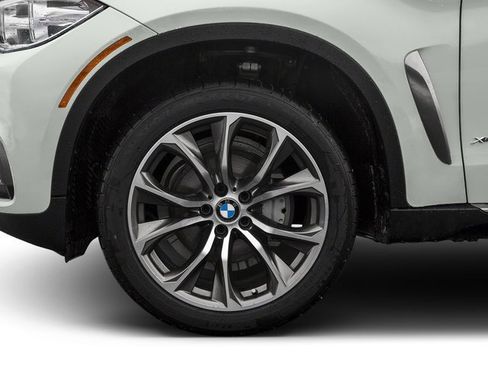 Used 2016 BMW X6 xDrive50i AWD/4WD image 14