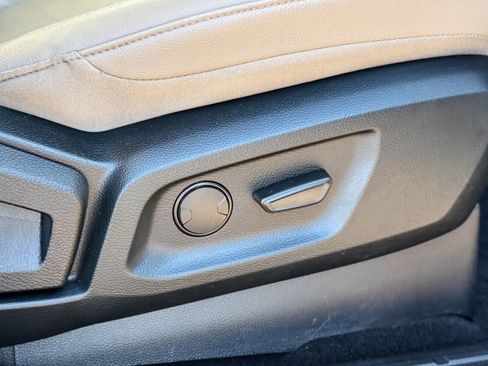 Used 2020 Ford Ranger Lariat w/ Equipment Group 501A Mid image 11