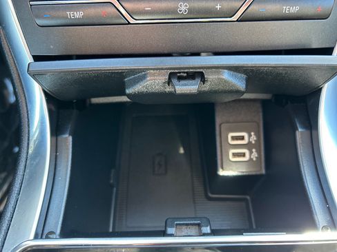 Used 2019 Ford Edge Titanium w/ Equipment Group 301A image 33